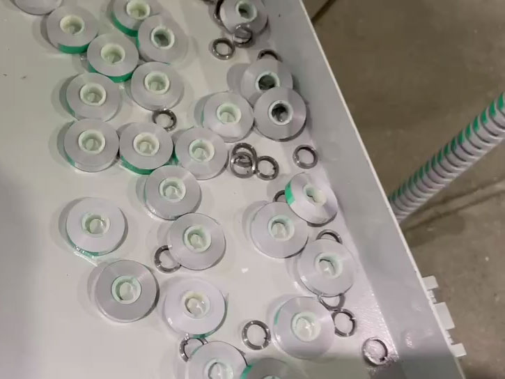 量身定制:根據(jù)您的產(chǎn)量需求選擇最匹配的修正帶分切機(jī)方案