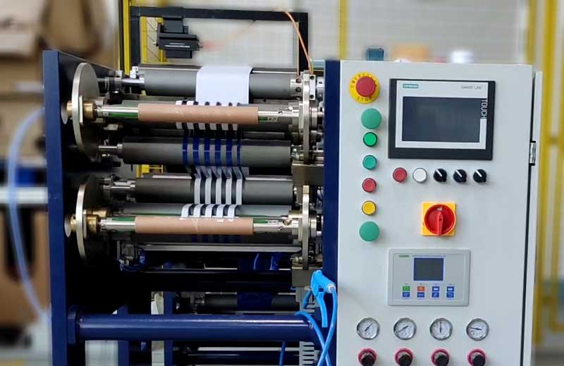 不干胶标签分切机：定义、工作原理与选型指南